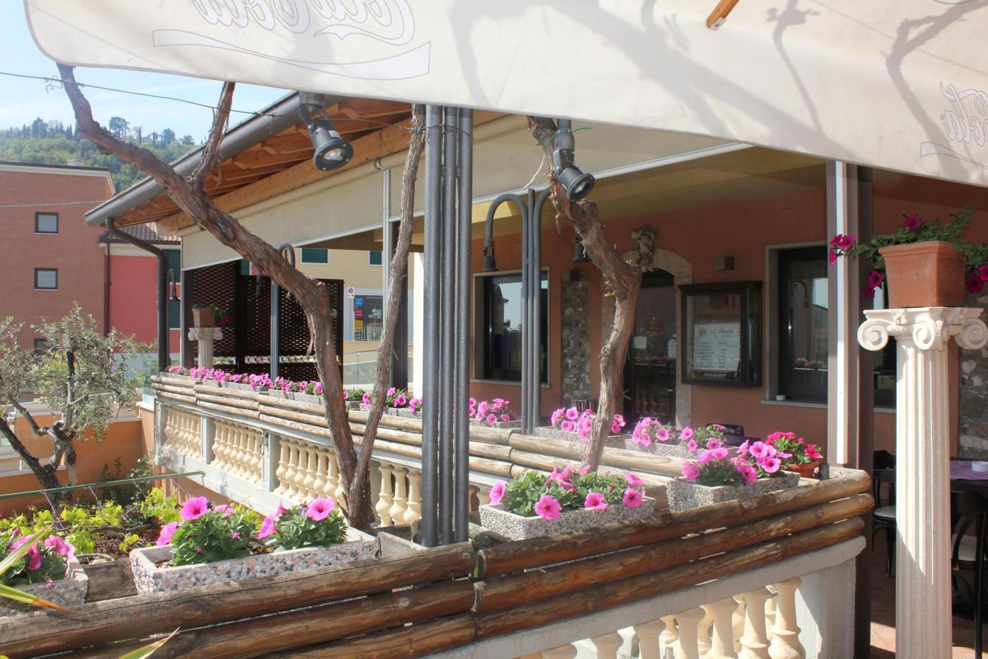 Hotel Al Sole - Enjoy Holiday Cavaion Veronese Exteriör bild